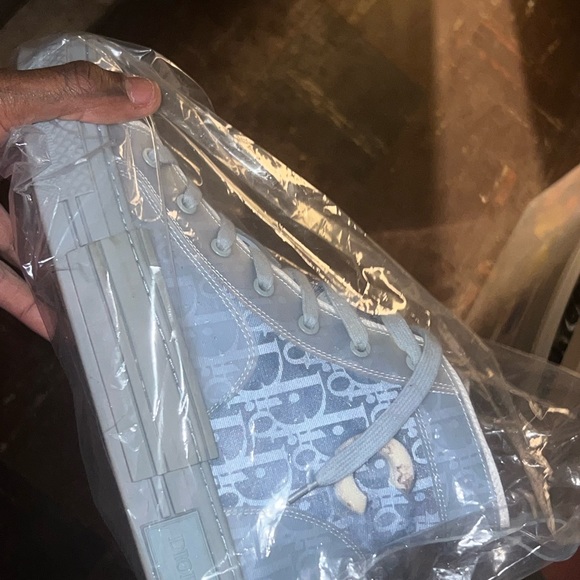 Size 9 all for sell - Picture 3 of 14